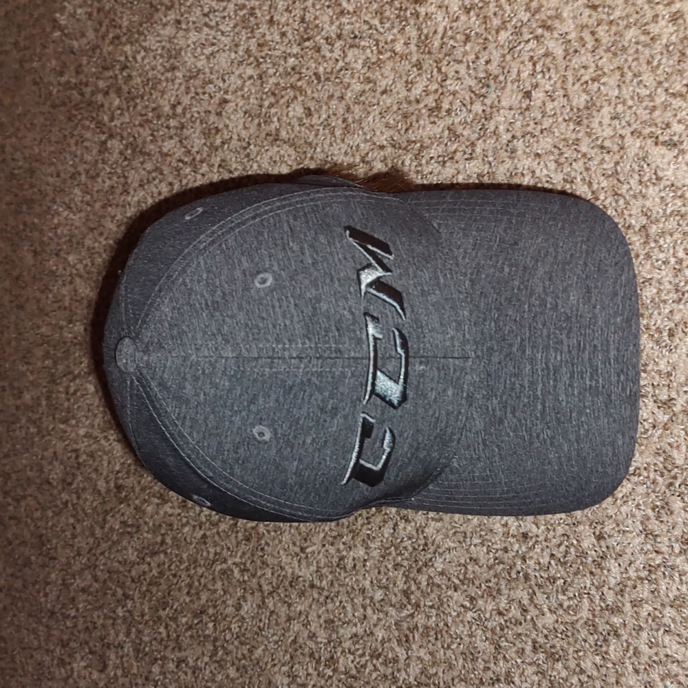 NHL CCM Embroidered Flexfit Fitted Gray Hat Cap S/M
